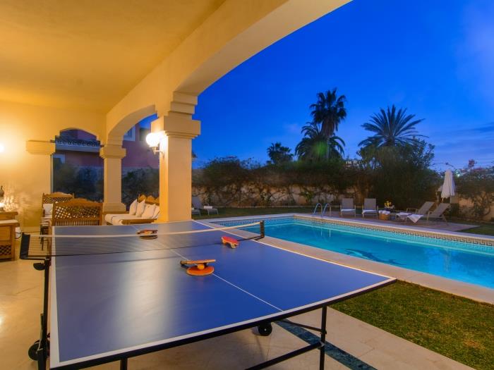 Ping pong table on terrace for a sporty afternoon