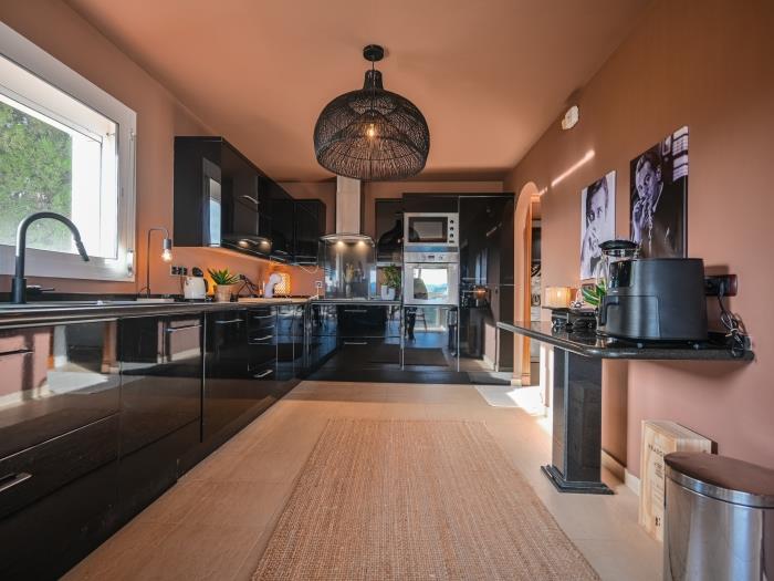 Impressive kitchen with all you need for a perfect stay