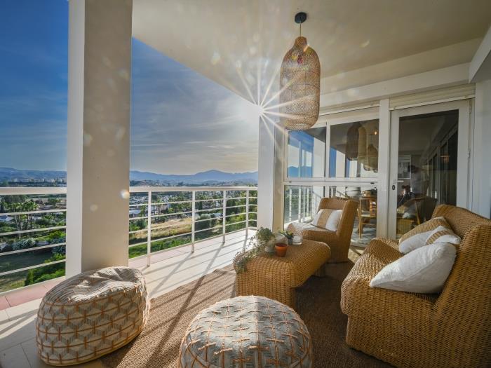 Spacious terrace with breathtaking mountainviews