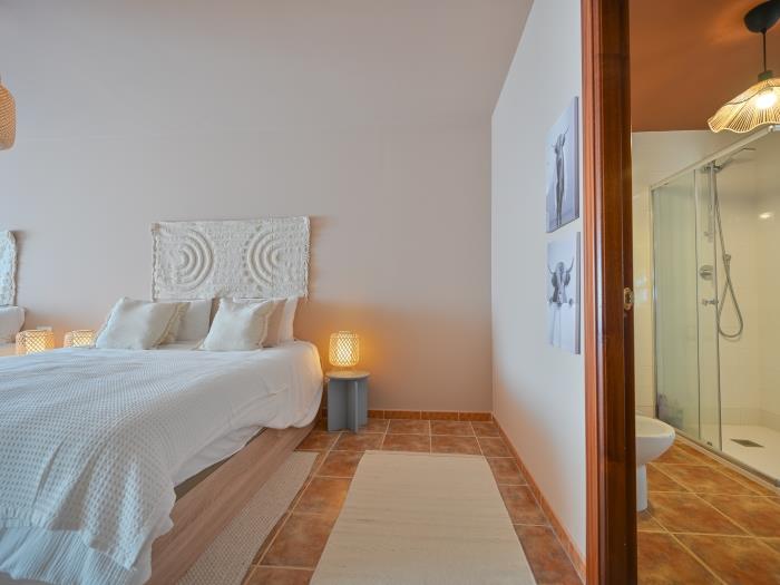 Bedroom with en suite bathroom