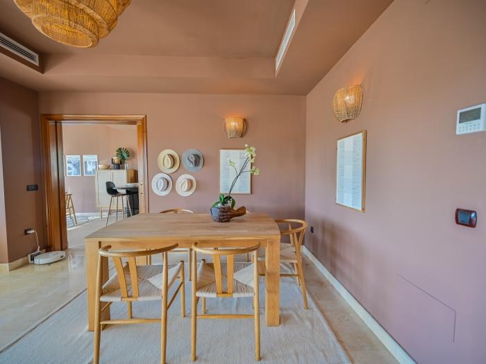 Dining area in versatile and very wellcoming living room